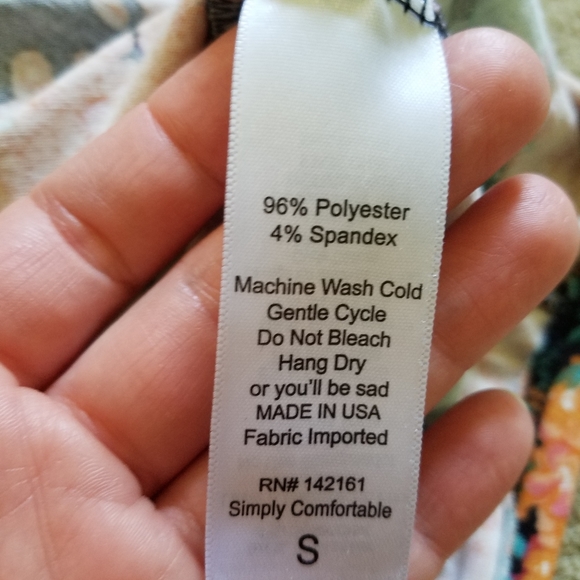 LulaRoe Flowered Randy Tee 💐 - Picture 4 of 7